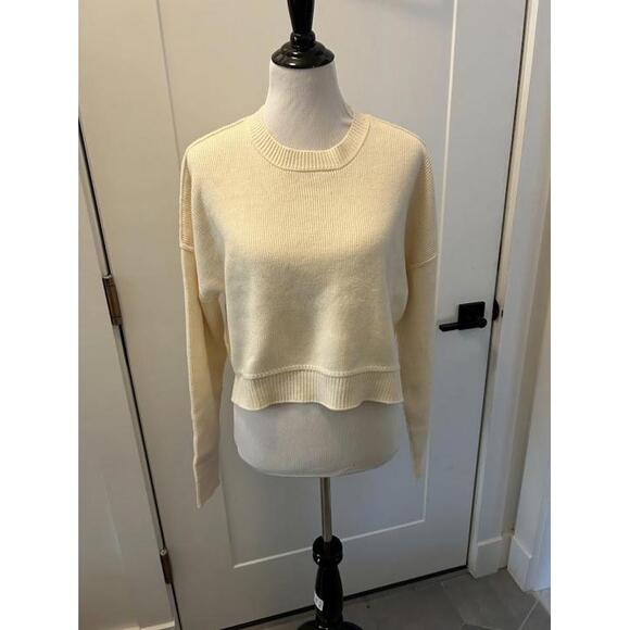 Sweaters - NWT Uncharted Threads Cream Cropped Sweater Size Small